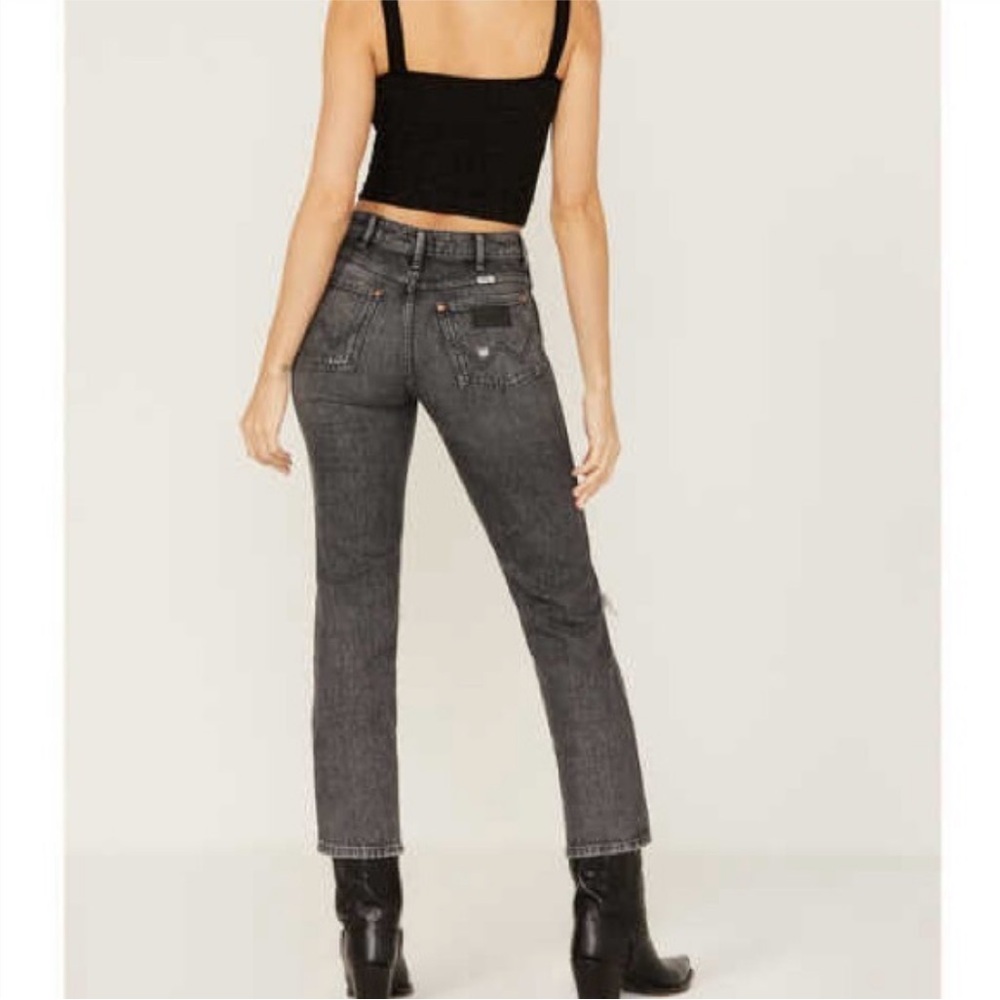 Wrangler | Women’s Black Wash Wild West 603 Distressed Straight Leg Jeans Sz 26 - Picture 15 of 16